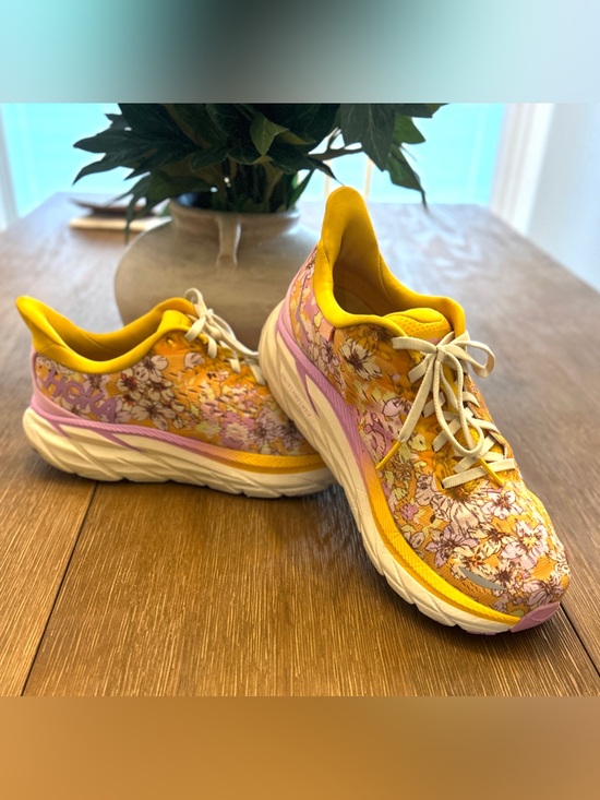 Hoka Shoes - Hoka x Free People Movement Clifton 8 Golden Coast Floral Shoes (Size 9B)